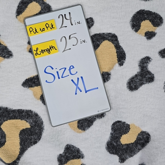 SIMPLY SOUTHERN | LEO FUZZY LARGE LEOPARD CREW NECK CASUAL SWEATER \ SIZE XL - Picture 14 of 14